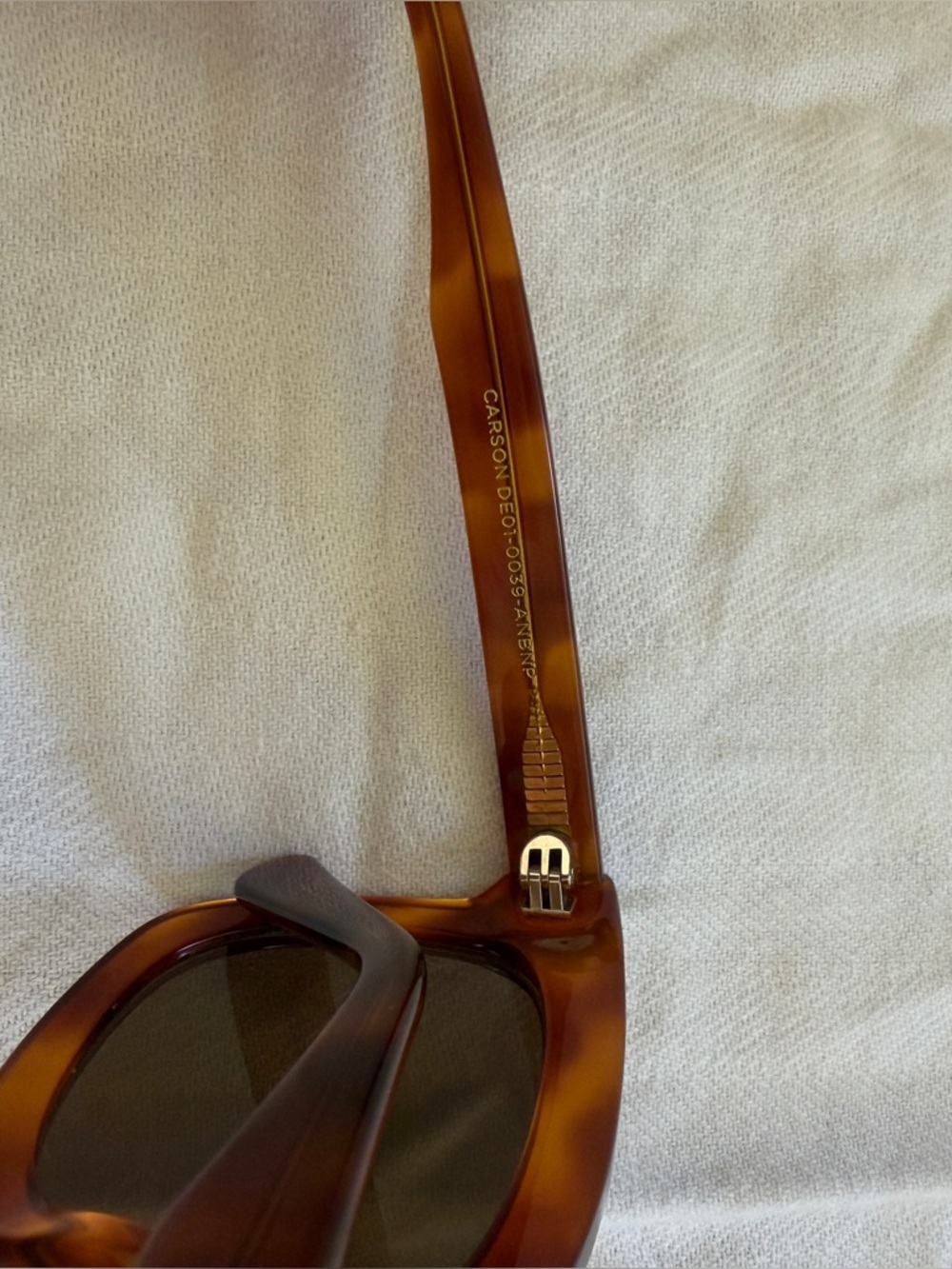 Diff Tortoise Square Sunglasses - Picture 5 of 7